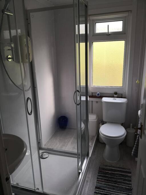 'Le Chalet Ii' Free Unlimited Wifi 2 Bed Chalet House Hodgeston エクステリア 写真